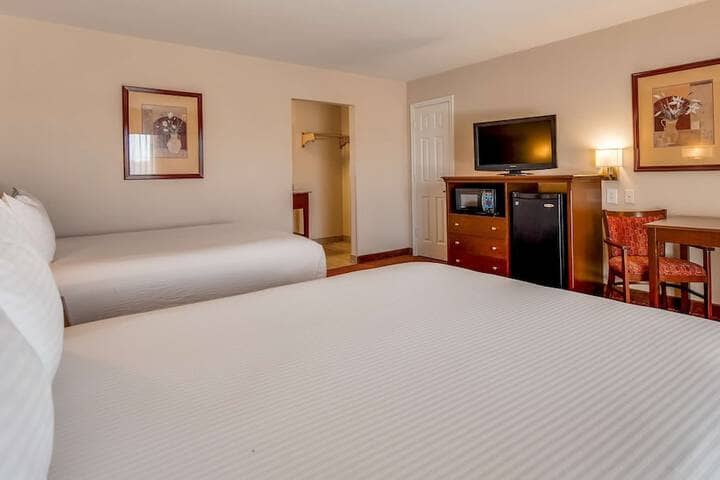 Room 9 of 24